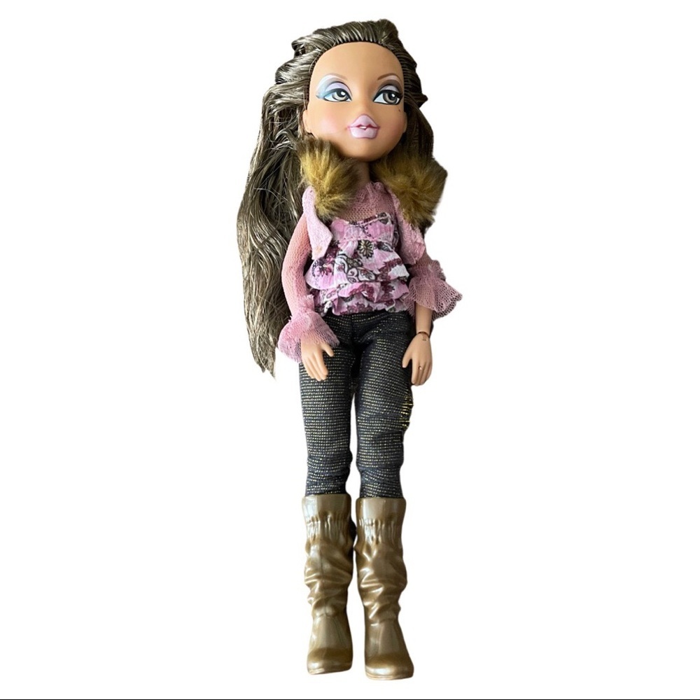 Bratz 10th Anniversary Rare 2010 Party Articulated Yasmin Doll